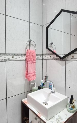 Apartamento à venda com 53m², 2 quartos e 1 vaga Apartamento à venda com 53m², 2 quartos e 1 vagaBanheiro Social