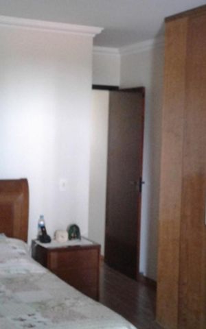 Casa à venda com 238m², 4 quartos e 4 vagas Casa à venda com 238m², 4 quartos e 4 vagasQuarto
