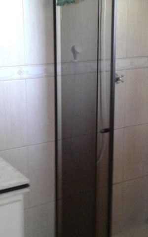 Casa à venda com 238m², 4 quartos e 4 vagas Casa à venda com 238m², 4 quartos e 4 vagasBanheiro