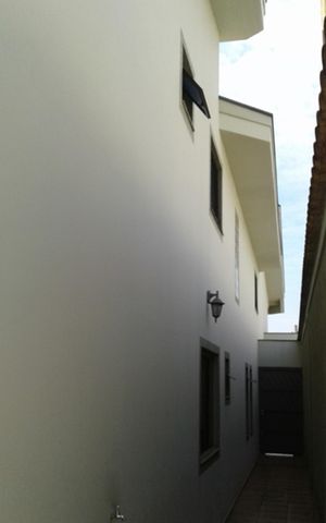 Casa à venda com 238m², 4 quartos e 4 vagas Casa à venda com 238m², 4 quartos e 4 vagasÁrea externa