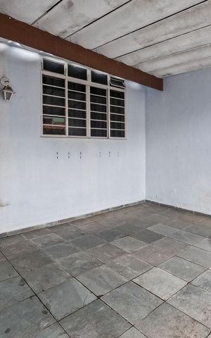 Casa à venda com 99m², 2 quartos e 1 vaga