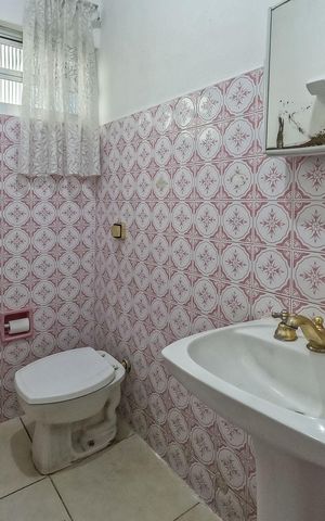 Casa à venda com 99m², 2 quartos e 1 vaga