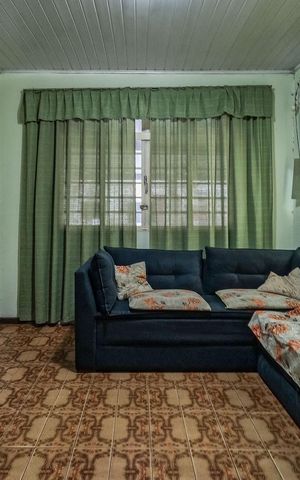 Casa à venda com 99m², 2 quartos e 1 vaga