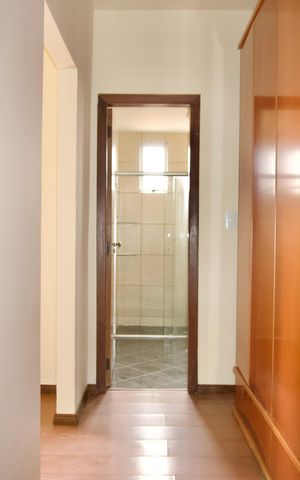 Apartamento para alugar com 240m², 5 quartos e 3 vagas Apartamento para alugar com 240m², 5 quartos e 3 vagasCloset da suíte 2