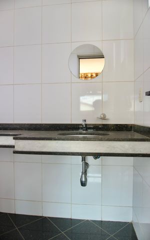 Apartamento para alugar com 240m², 5 quartos e 3 vagas Apartamento para alugar com 240m², 5 quartos e 3 vagasLavabo
