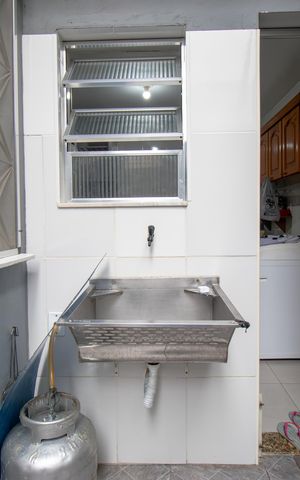 Casa à venda com 75m², 4 quartos e sem vaga Casa à venda com 75m², 4 quartos e sem vagaÁrea de Serviço