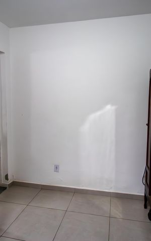 Casa à venda com 75m², 4 quartos e sem vaga Casa à venda com 75m², 4 quartos e sem vagaQuarto 1
