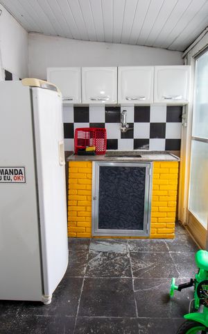 Casa à venda com 75m², 4 quartos e sem vaga Casa à venda com 75m², 4 quartos e sem vagaÁrea gourmet