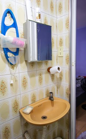 Casa à venda com 75m², 4 quartos e sem vaga Casa à venda com 75m², 4 quartos e sem vagaBanheiro da Suíte