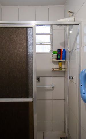 Casa à venda com 75m², 4 quartos e sem vaga Casa à venda com 75m², 4 quartos e sem vagaBanheiro
