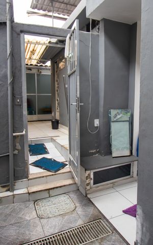 Casa à venda com 75m², 4 quartos e sem vaga Casa à venda com 75m², 4 quartos e sem vagaÁrea de Serviço