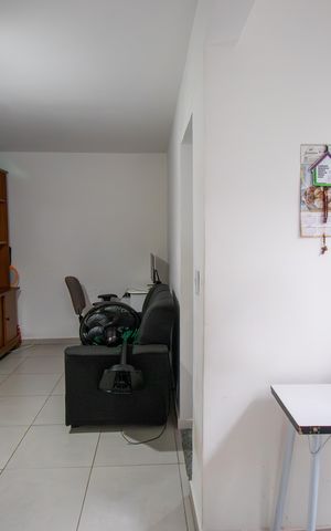 Casa à venda com 75m², 4 quartos e sem vaga Casa à venda com 75m², 4 quartos e sem vagaSala