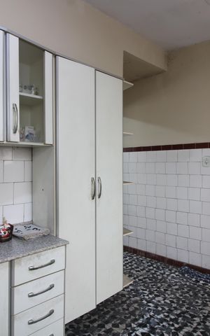 Casa à venda com 300m², 6 quartos e sem vagaCozinha casa 1
