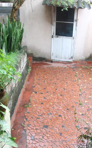 Casa à venda com 300m², 6 quartos e sem vagaQuintal / área de serviço