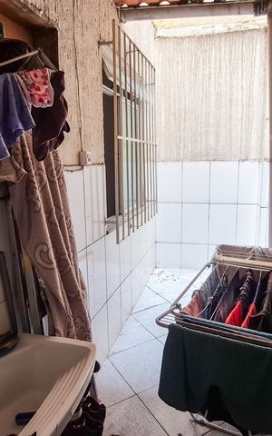 Casa à venda com 64m², 2 quartos e sem vagaÁrea de Serviço