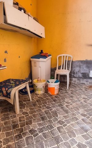 Casa à venda com 64m², 2 quartos e sem vagaEspaço externo da casa 