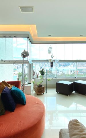 Apartamento à venda com 128m², 4 quartos e 3 vagasVaranda da Sala