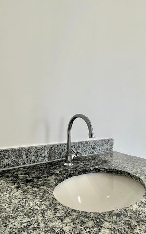 Apartamento à venda com 40m², 2 quartos e 1 vaga Apartamento à venda com 40m², 2 quartos e 1 vagaBanheiro