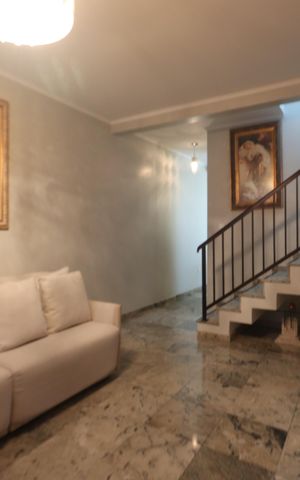 Casa à venda com 310m², 3 quartos e 4 vagasSala