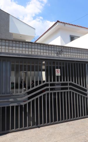Casa à venda com 310m², 3 quartos e 4 vagasFachada
