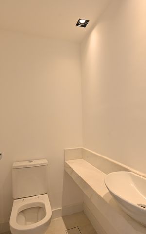 Apartamento à venda com 115m², 2 quartos e 2 vagasLavabo