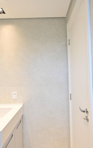 Apartamento à venda com 115m², 2 quartos e 2 vagasBanheiro da Suíte 1