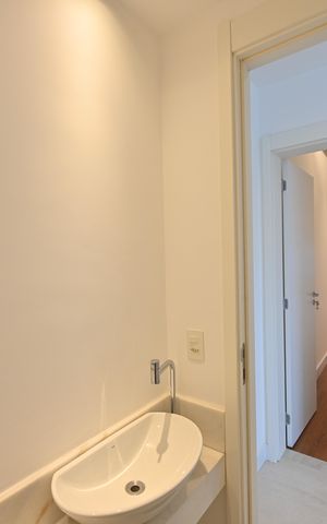 Apartamento à venda com 115m², 2 quartos e 2 vagasLavabo