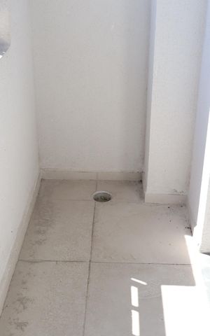 Apartamento à venda com 42m², 2 quartos e sem vagaVaranda