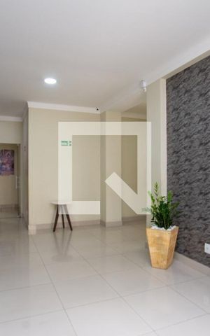 Apartamento à venda com 57m², 2 quartos e 1 vaga Apartamento à venda com 57m², 2 quartos e 1 vagaHall social