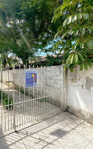 Casa para alugar com 300m², 2 quartos e 4 vagasPlaquinha