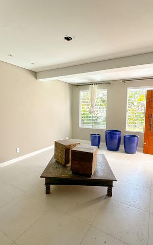 Casa para alugar com 300m², 2 quartos e 4 vagasSala