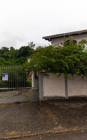 Casa à venda com 120m², 4 quartos e 3 vagas