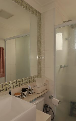 Apartamento à venda com 80m², 2 quartos e 2 vagasBanheiro da Suíte