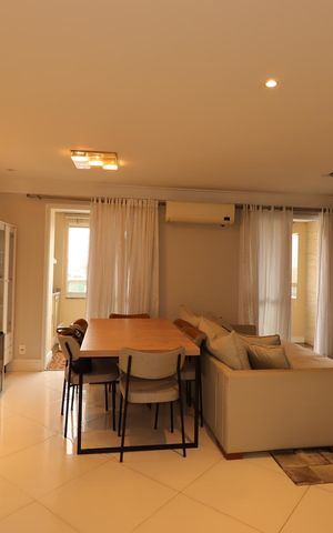 Apartamento à venda com 80m², 2 quartos e 2 vagasSala
