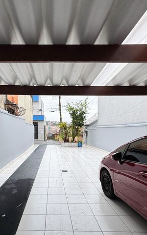 Casa à venda com 160m², 3 quartos e 5 vagasVista - Sala