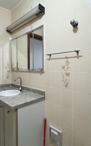 Casa à venda com 160m², 3 quartos e 5 vagasBanheiro Social 1