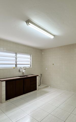 Casa à venda com 160m², 3 quartos e 5 vagasCozinha 