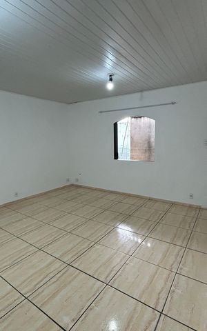 Casa para alugar com 170m², 3 quartos e 2 vagasSala