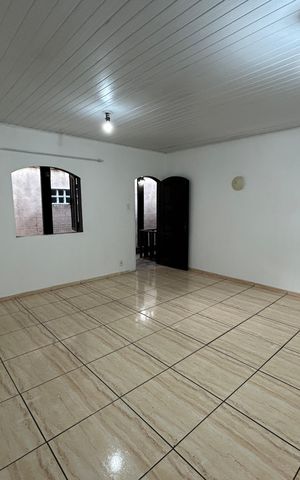 Casa para alugar com 170m², 3 quartos e 2 vagasSala