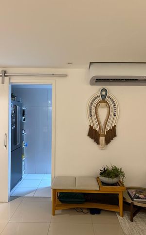Apartamento à venda com 127m², 3 quartos e 2 vagas Apartamento à venda com 127m², 3 quartos e 2 vagasSala