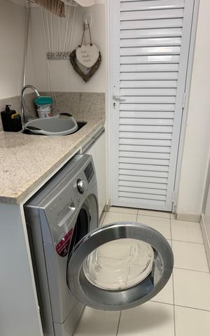 Apartamento à venda com 127m², 3 quartos e 2 vagas Apartamento à venda com 127m², 3 quartos e 2 vagasÁrea de serviço