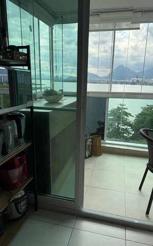 Apartamento à venda com 127m², 3 quartos e 2 vagas Apartamento à venda com 127m², 3 quartos e 2 vagasCozinha