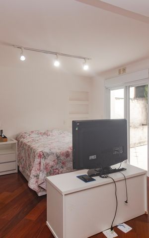 Casa à venda com 250m², 5 quartos e 3 vagas Casa à venda com 250m², 5 quartos e 3 vagasSuíte 2