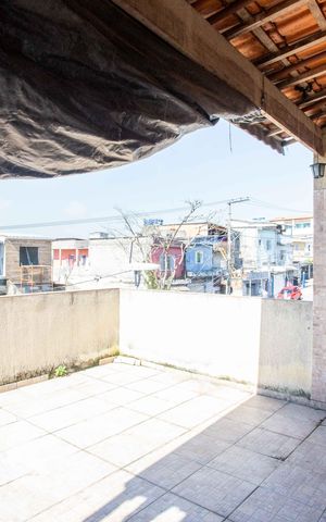 Casa à venda com 320m², 4 quartos e 2 vagasSalão de jogosVaranda