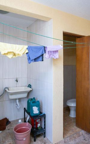 Casa à venda com 320m², 4 quartos e 2 vagasÁrea de Serviço