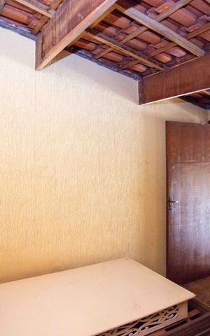 Casa à venda com 320m², 4 quartos e 2 vagasQuarto Serviço