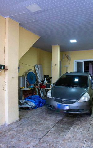 Casa à venda com 320m², 4 quartos e 2 vagasGaragem