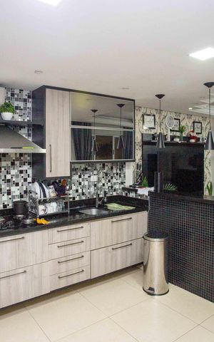 Casa à venda com 320m², 4 quartos e 2 vagasCozinha