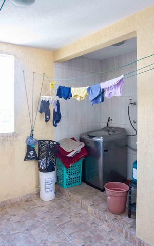 Casa à venda com 320m², 4 quartos e 2 vagasÁrea de Serviço