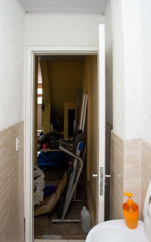 Casa à venda com 320m², 4 quartos e 2 vagasLavabo 2